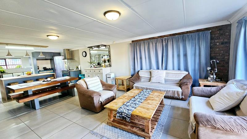 3 Bedroom Property for Sale in Dana Bay Western Cape